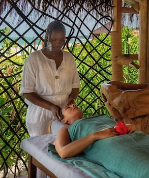 sensations eco chic hotel