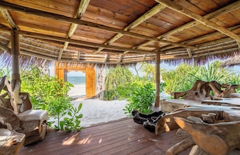 sensations eco chic hotel
