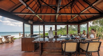 sensations eco chic hotel