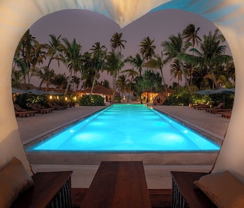 sensations eco chic hotel