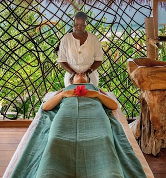 sensations eco chic hotel