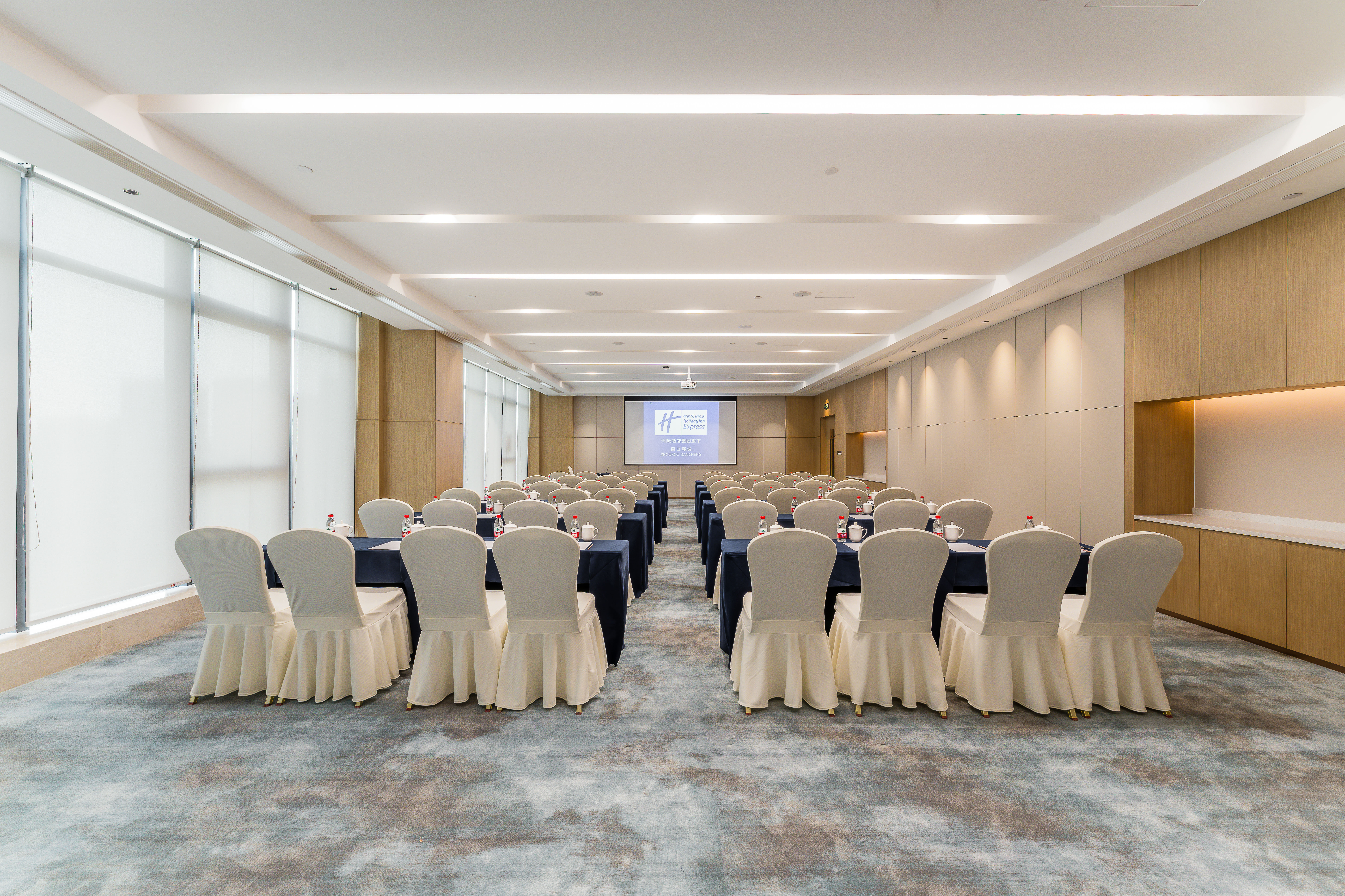 holiday inn express zhoukou dancheng an ihg hotel