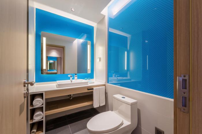 holiday inn express zhoukou dancheng an ihg hotel