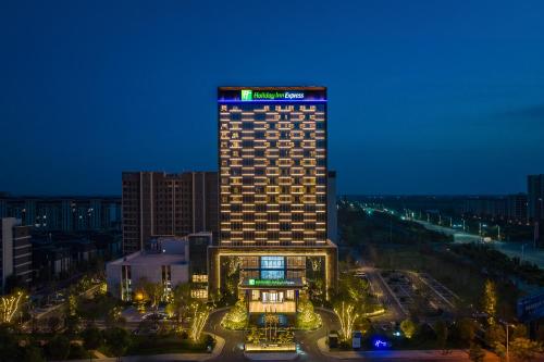 holiday inn express zhoukou dancheng an ihg hotel