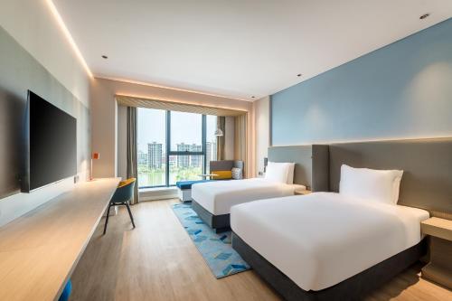 holiday inn express zhoukou dancheng an ihg hotel