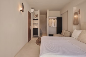utopia hotel