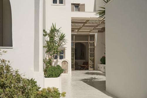utopia hotel