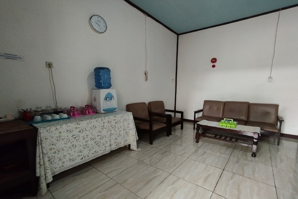 oyo 92762 wisma pundu syariah