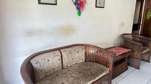oyo 92767 losmen griya mulia katingan