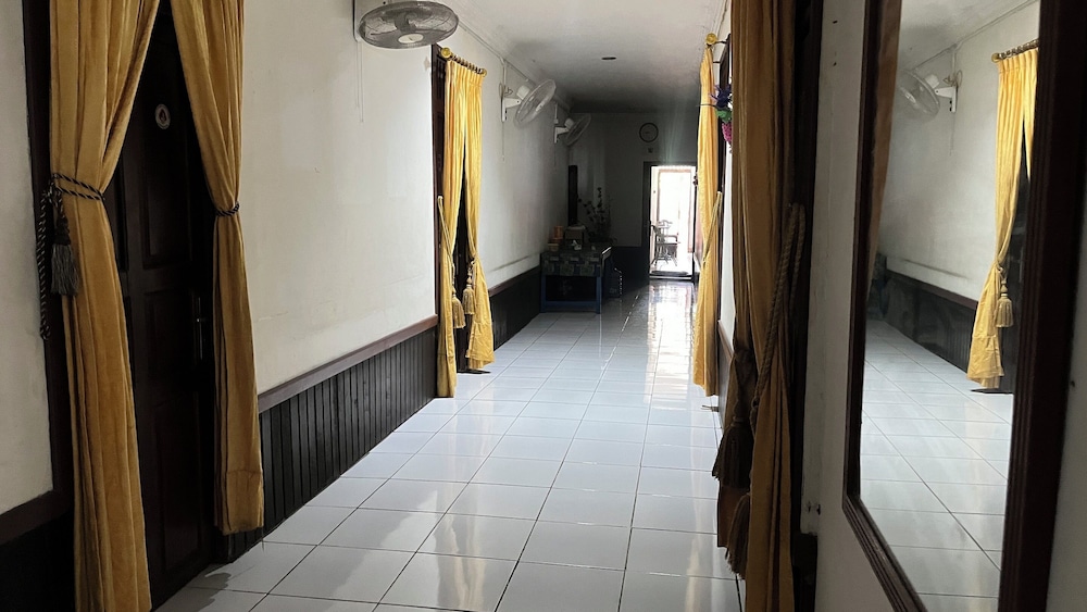 oyo 92767 losmen griya mulia katingan