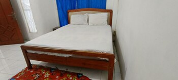 oyo 92767 losmen griya mulia katingan