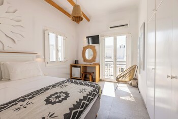 paros