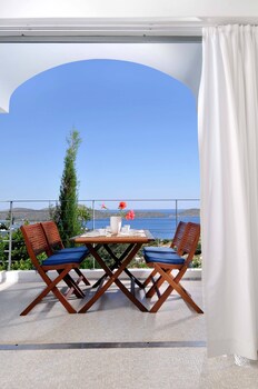 elounda living residencies