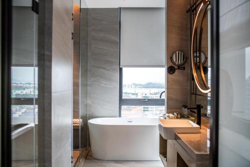 shenzhen investon hotel