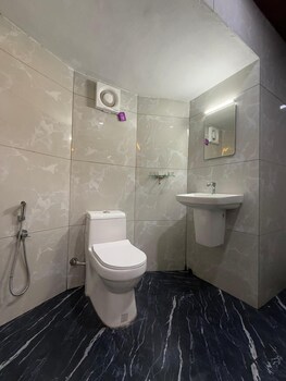 hotel queen residency