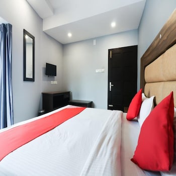 hotel queen residency