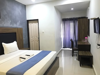 hotel queen residency