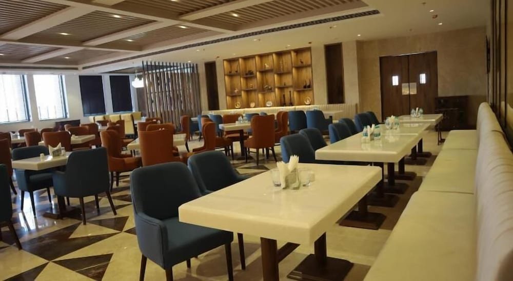 Mars Resorts,India>>Meerut,4 star