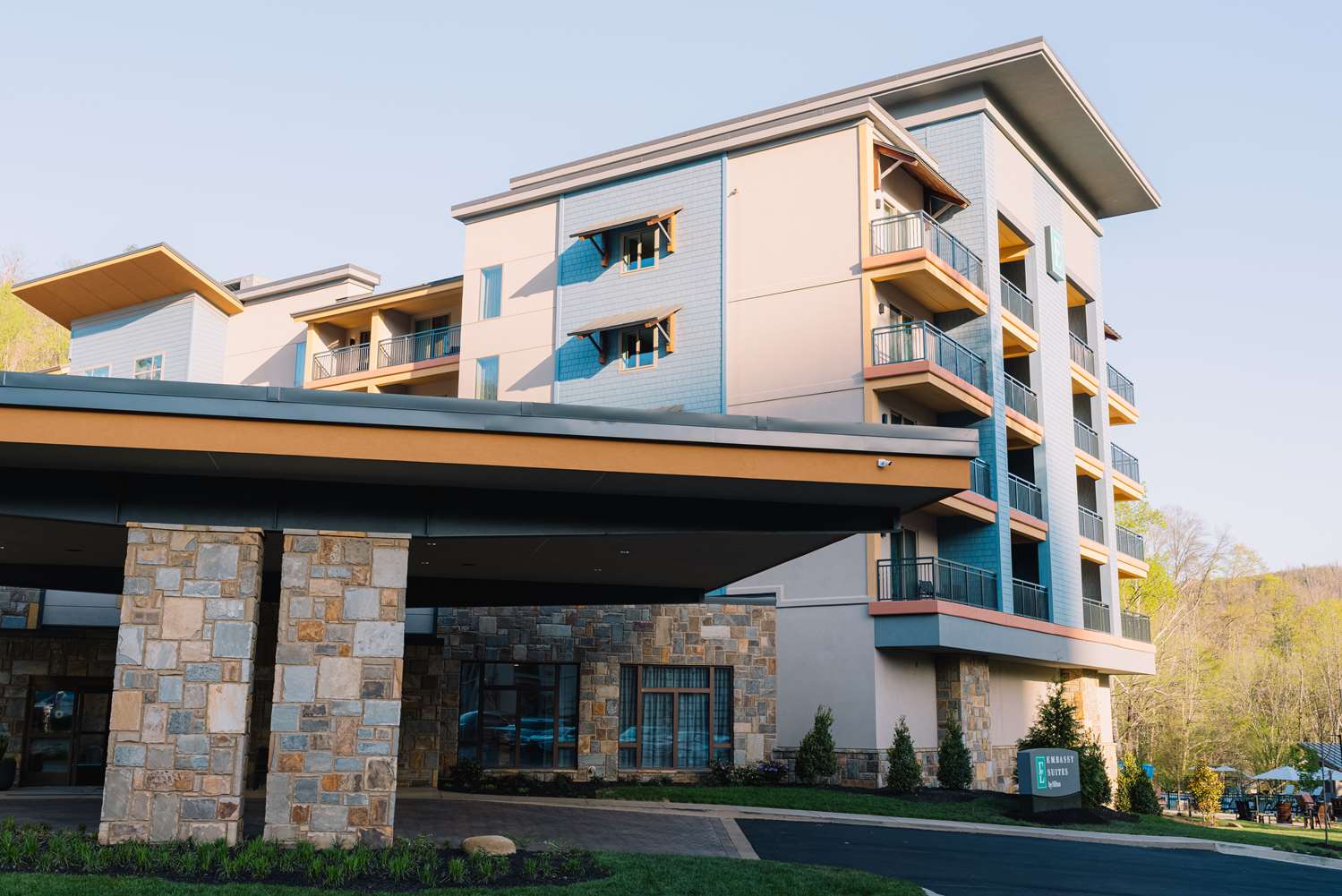 embassy suites by hilton gatlinburg resort