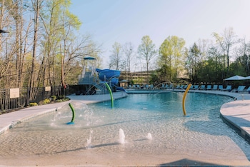 embassy suites by hilton gatlinburg resort