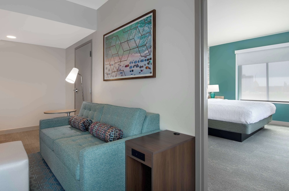 home2 suites by hilton jacksonville downtown