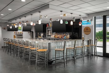 home2 suites by hilton jacksonville downtown