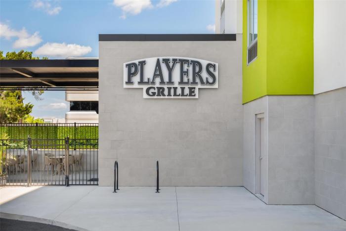 home2 suites by hilton jacksonville downtown