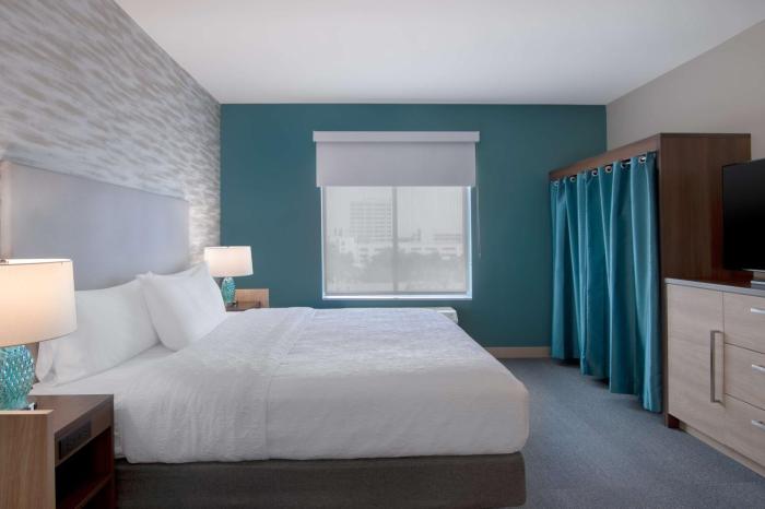 home2 suites by hilton jacksonville downtown