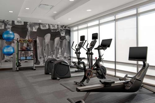 home2 suites by hilton jacksonville downtown