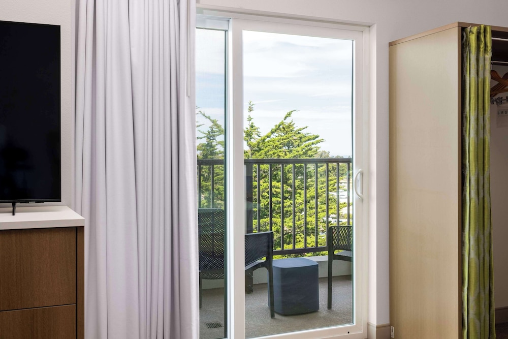 home2 suites by hilton at the dunes on monterey bay