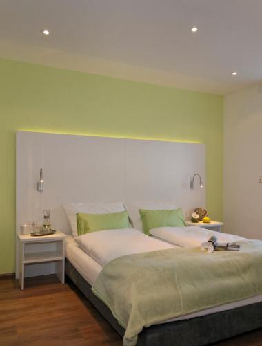 schlotzeria hotel i cafe i eis