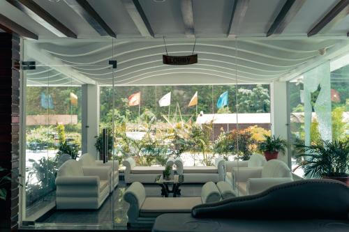 hotel natural spring pvt ltd