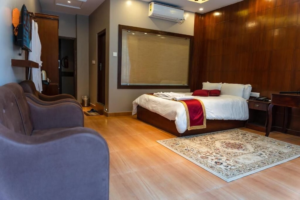hotel natural spring pvt ltd