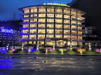 hotel natural spring pvt ltd