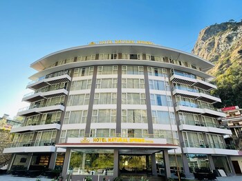 hotel natural spring pvt ltd