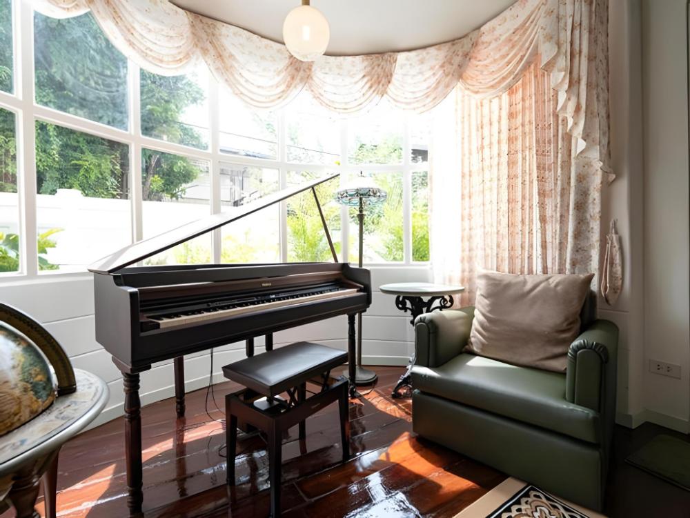 roomquest bangkok rim praya dinsor road