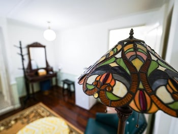 roomquest bangkok rim praya dinsor road