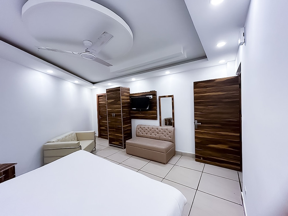 roomshala 087 green high