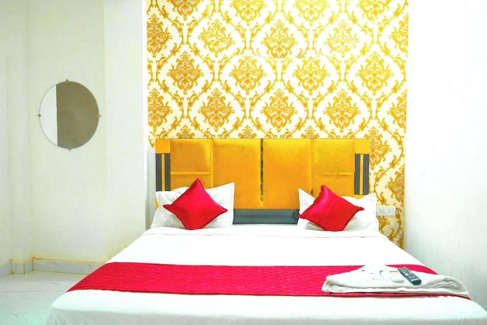 roomshala 088 hotel green villa