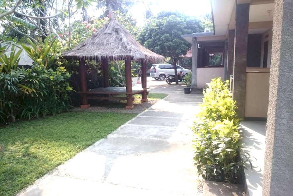 oyo 92756 kos moncok