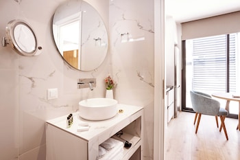 days city suites athens