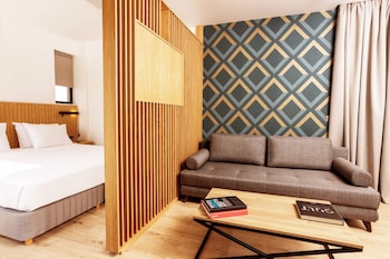 days city suites athens