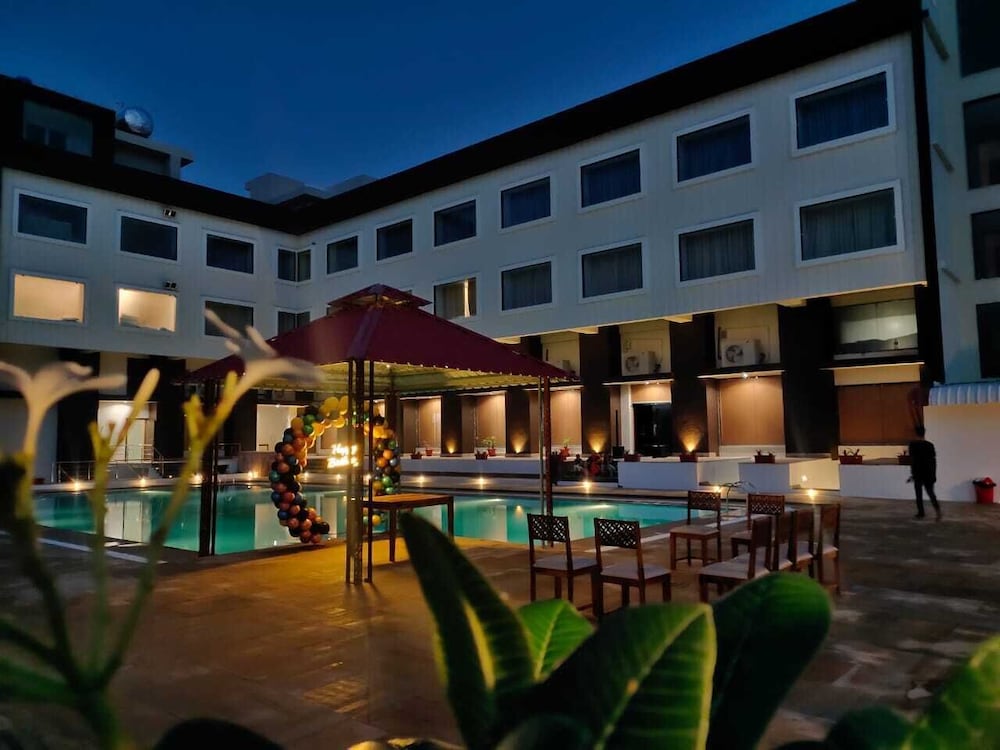 bamboo saa mulberry resort pushkar