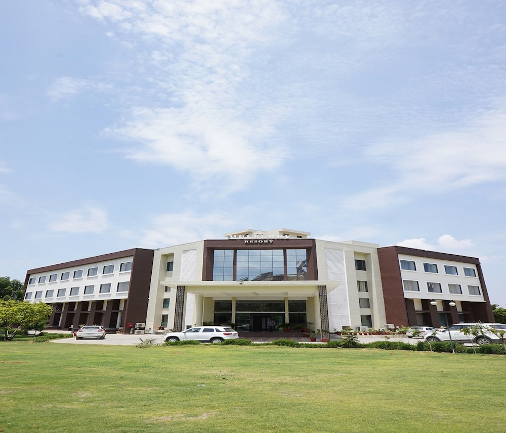 bamboo saa mulberry resort pushkar