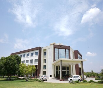 bamboo saa mulberry resort pushkar