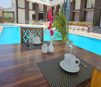 bamboo saa mulberry resort pushkar