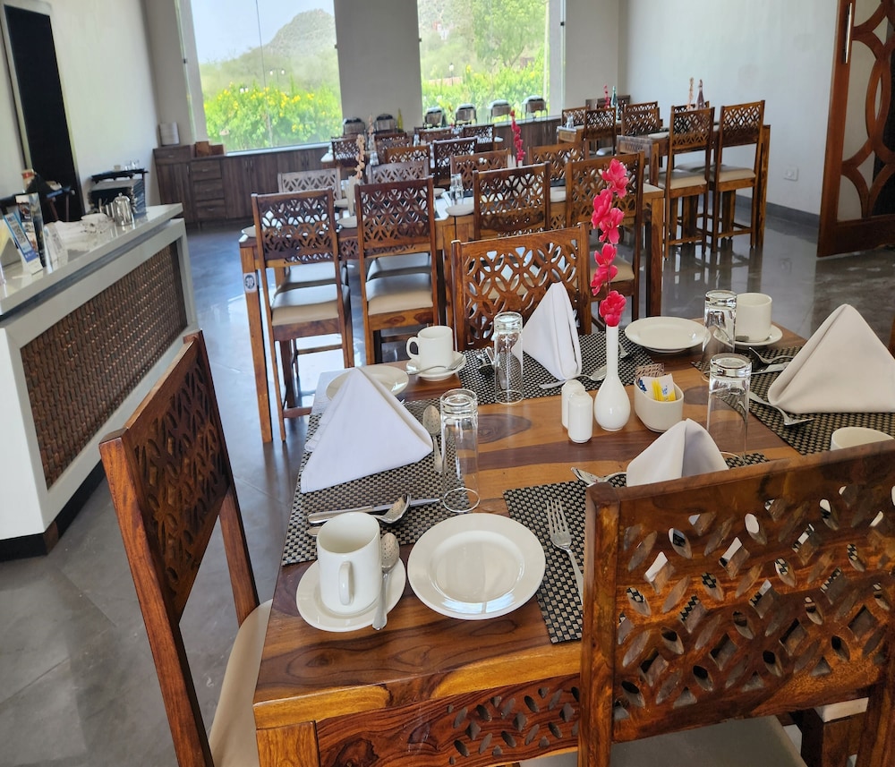 bamboo saa mulberry resort pushkar