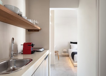 kythea suites kythnos