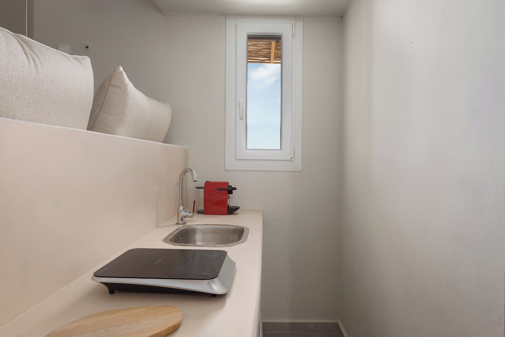 kythea suites kythnos