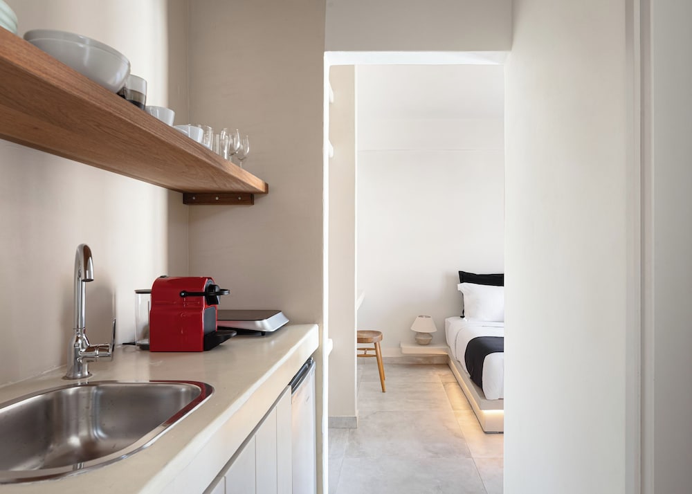 kythea suites kythnos